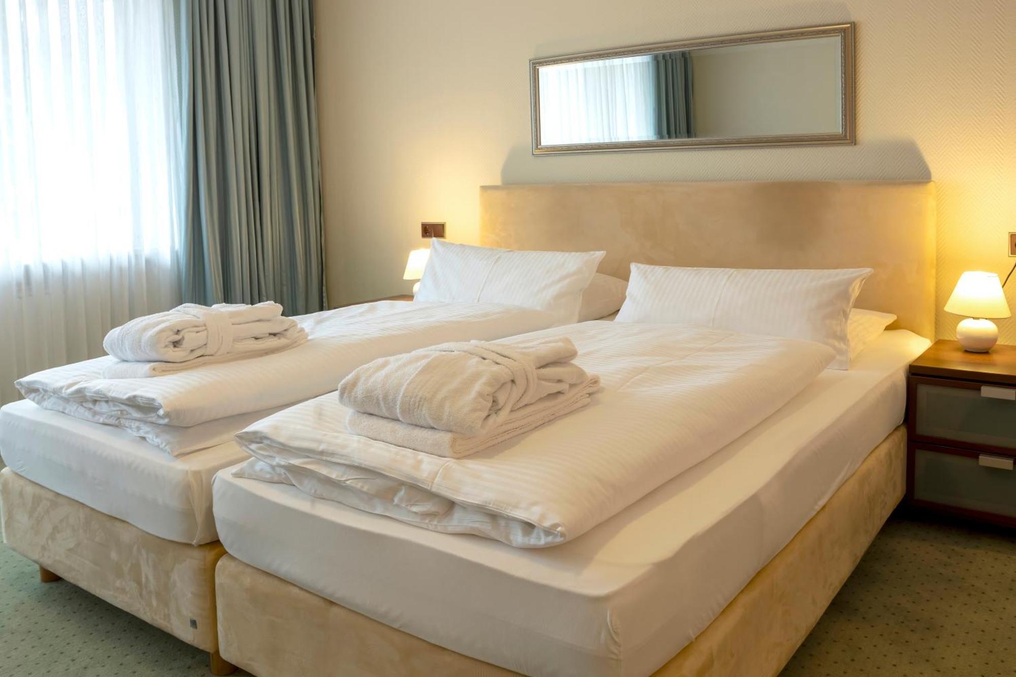 Golf- Und Wellnesshotel Amtsheide Bad Bevensen Exterior photo